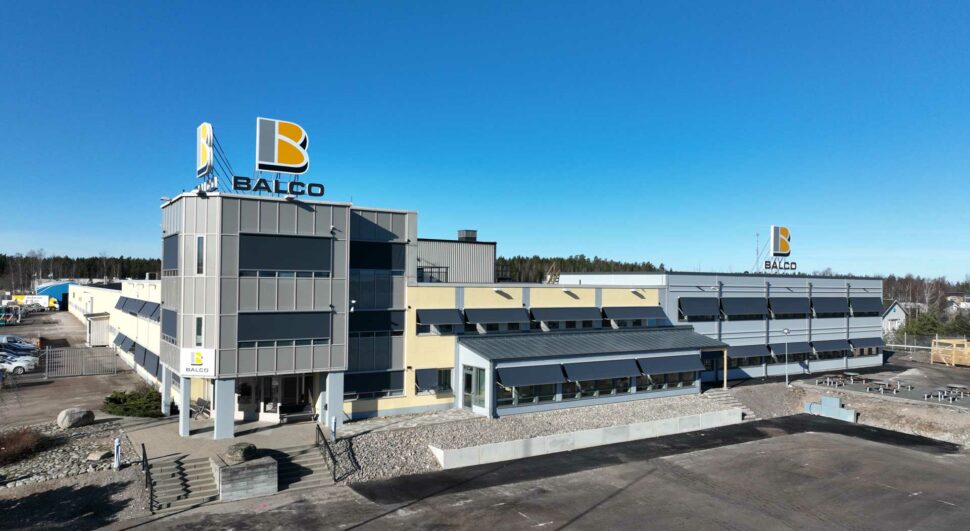Balco Balkonverglasung Schweden. Balco investiert in Sonnenkollektoren.
